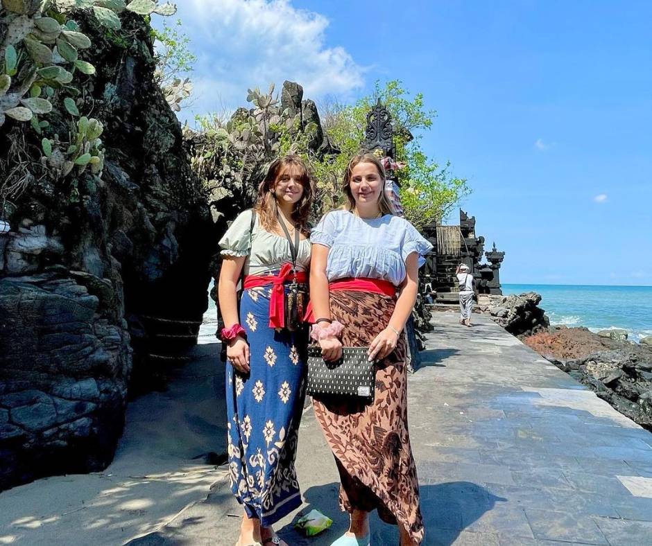 Daya Tarik Pura Batu Bolong Lombok
